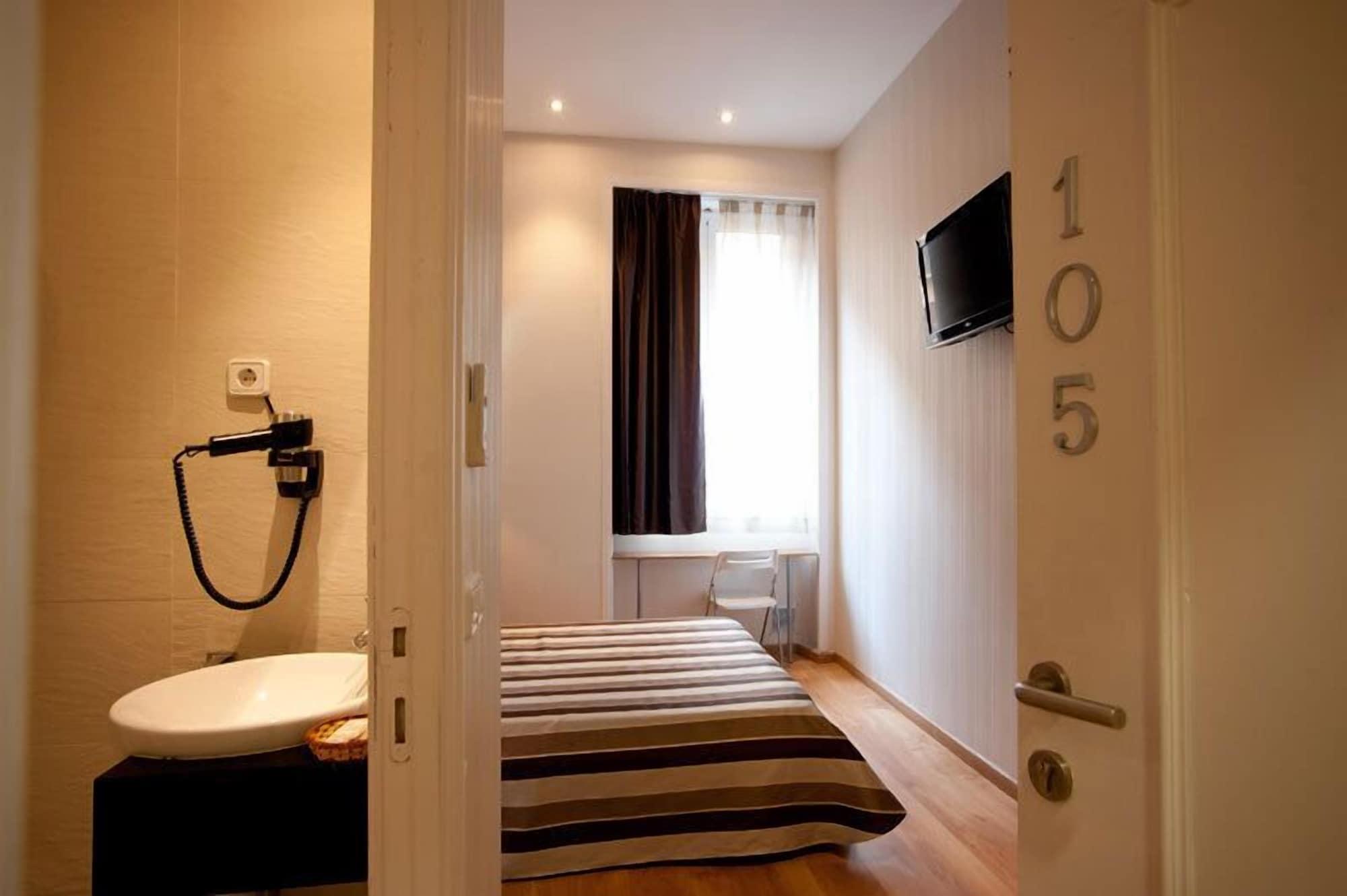 Hostal Bcn 46 Barcelona Exterior foto
